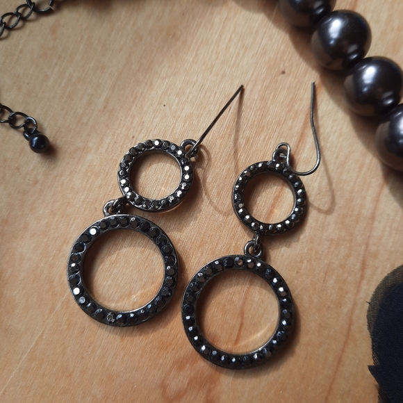 Grand subtle-Gothic jewelry set in mint condition - Picture 2 of 7